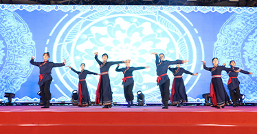 學(xué)院舉辦2025級(jí)迎新晚會(huì)